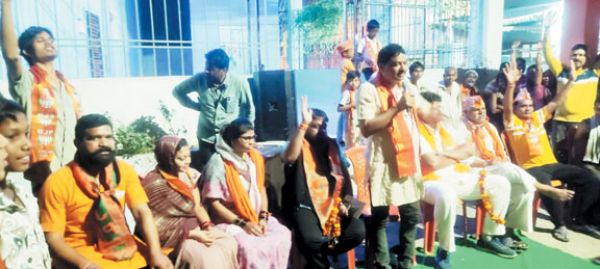 विधायक इंद्र कुमार साहू ने प्रत्याशियों के पक्ष में मांगा वोट