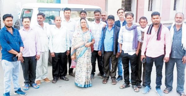भुनेश्वरी बंजारे ने निर्दलीय के रूप में भरा नामांकन