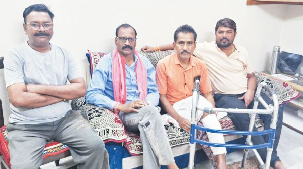 समाजिक कार्यकर्ता लोकनाथ सडक़ दुर्घटना में घायल