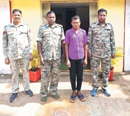 पैरोल में घर आया कैदी फरार, घेराबंदी कर पकड़ाया