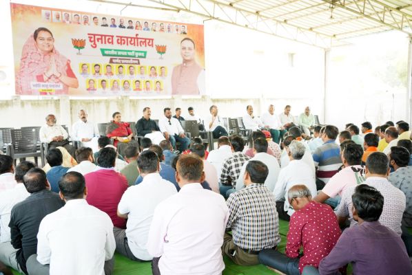 विधायक की सक्रियता से माहौल बदला  पर कुरुद में अभी भी कांटे की टक्कर