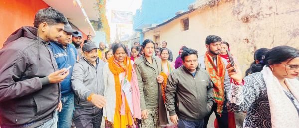 चुनाव प्रचार थमने से पहले भाजपा-कांग्रेस और निर्दलीय प्रत्याशियों ने झोंकी ताकत