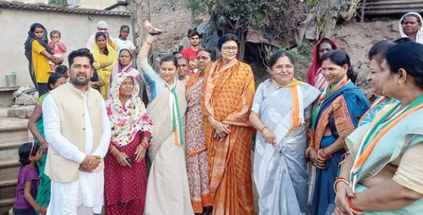 भाजपा-कांग्रेस के बीच कांटे की टक्कर