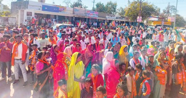 नपं जरही में भाजपा ने रैली निकाल दिखाई ताकत