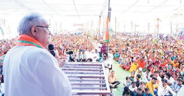 भूपेश ने अध्यक्ष-पार्षद प्रत्याशियों के लिए वोट मांगा