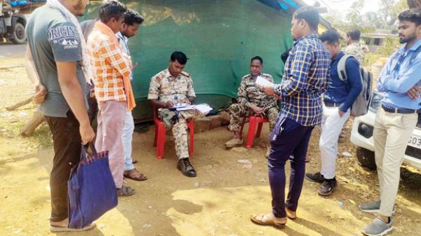 यातायात नियमों का उल्लंघन, 22 के चालान कटे 