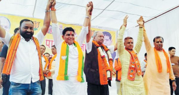 आखिरी दिन भाजपा का रोड शो, मांगा वोट