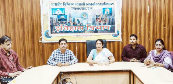 शिक्षक-अभिभावक बैठक में दी सुविधाओं की जानकारी 