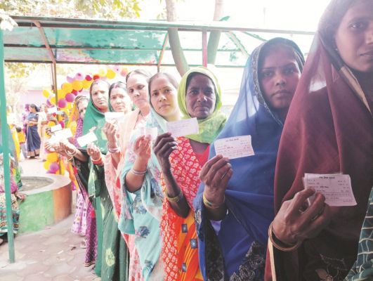  6 निकायों में 76.10 फीसदी मतदान, अब 15 को फैसला