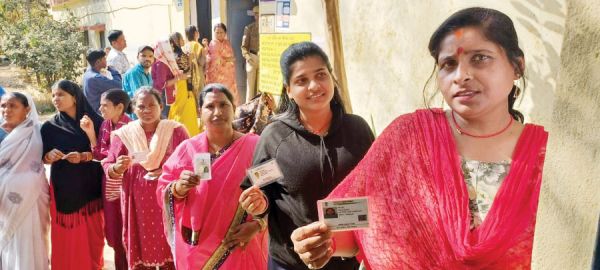 सरगुजा में 64.85 फीसदी मतदान