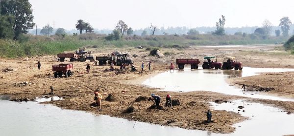  कोण्डागांव में भूमिगत जलस्रोत पर संकट, नारंगी नदी के एनीकट का पानी खाली