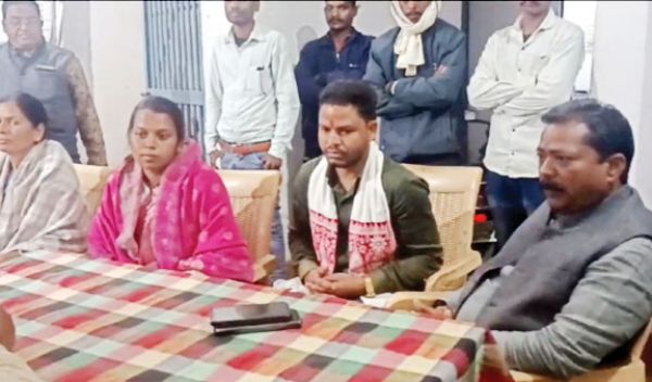 जिपं प्रत्याशी को मंदिर में प्रवेश न देने के आरोप पर गरमाई राजनीति