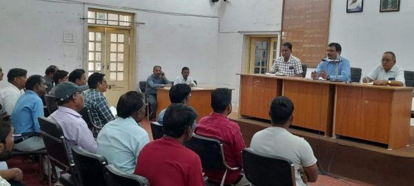 वार्डों में तय समय तक करें सफाई व्यवस्था दुरूस्त-आयुक्त 