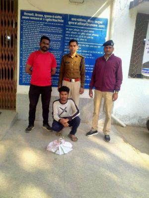 नशीली इंजेक्शन संग तस्कर गिरफ्तार