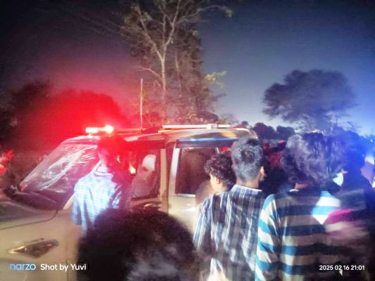 वाहन ने बाइक सवार को मारी टक्कर, दो मौतें