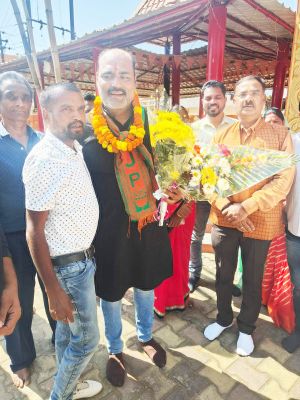 कांग्रेस प्रत्याशी द्वितेंद्र मिश्र ने भाजपा के विजयी प्रत्याशी को दी बधाई