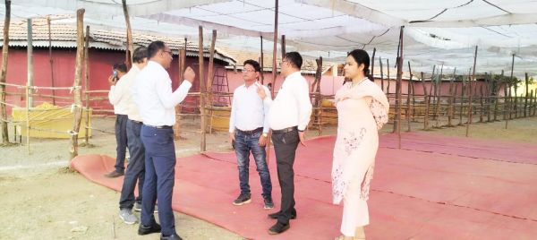 द्वितीय चरण के चुनाव के लिए मतदान दल रवाना