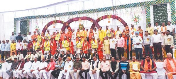 सर्व समाज सामूहिक विवाह 11 जोड़े बंधे परिणय सूत्र में