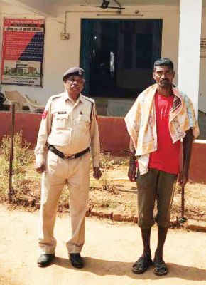 नाचा देखकर घर अकेली लौट रही महिला से छेड़छाड़, आरोपी गिरफ्तार