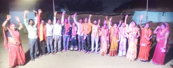 सरपंच केंवरा अवध साहू का निकला विजय जुलूस