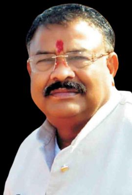 विधायक के विरोध को दरकिनार कर महेन्द्र और विभा ने मारी बाजी