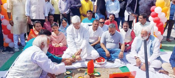 पूर्व उपमुख्यमंत्री सिंहदेव ने शिवसागर बांध के 10 हजार वर्ग फीट घाट निर्माण का किया शिलान्यास