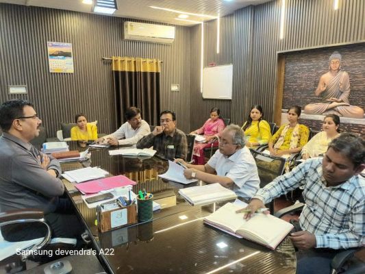 डामरीकरण व पेंचवर्क के शेष कार्य जल्द करें पूर्ण 