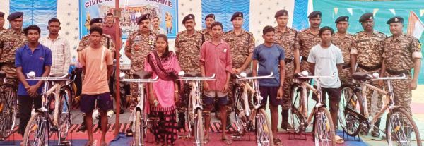  सीआरपीएफ का मेडिकल कैम्प व सिविक एक्शन प्रोग्राम, सैकड़ों ग्रामीण लाभान्वित