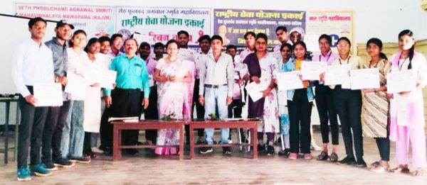 एड्स के प्रति युवाओं को जागृत करना नितांत आवश्यक - डॉ. शोभा
