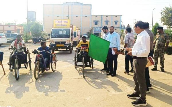 संबल रथ से  दिव्यांगों के स्वावलंबन  के लिए जनजागृति लाने प्रचार-प्रसार