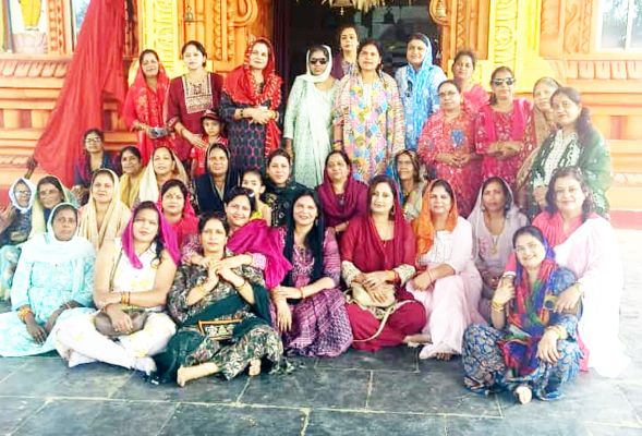 सरयूपारिण महिला ब्राम्हण समाज ने यात्रा में दिया संदेश