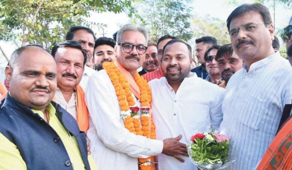 पालिका उपाध्यक्ष बनने पर विधायक ने अशोक शर्मा को दी शुभकामनाएं