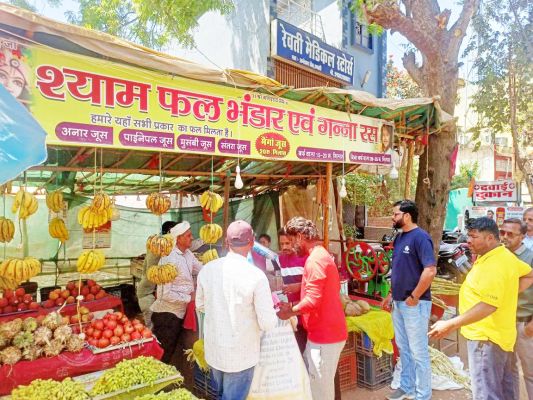 ढोल-बाजे के साथ कचरा फैलाने वालों पर कार्रवाई, 7 दुकानदारों पर जुर्माना