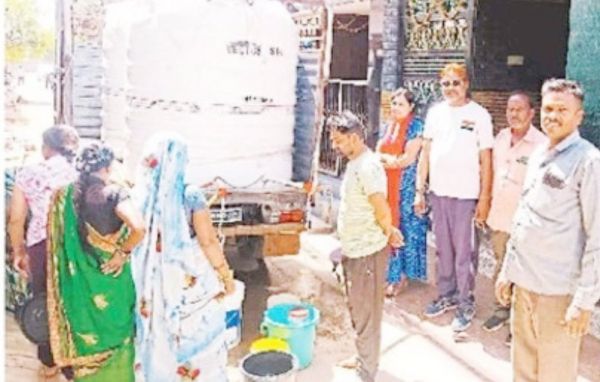 वार्डों में पेयजल संकट की स्थिति, पानी 300 फीट नीचे