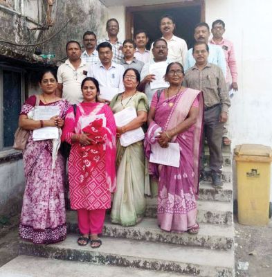 पात्रताधारी शिक्षकों के लिए क्रमोन्नत वेतनमान देने का जनरल आदेश जारी करें शासन-टीचर्स एसो.