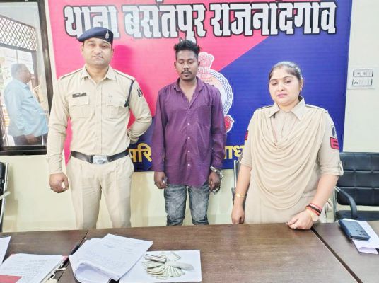 आधी रात चाकू की नोक पर लूट