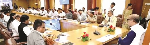 हितग्राहियों को समय पर सरकारी योजनाओं का मिले लाभ-डेका