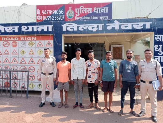 हाइवा जलाने वाले पांच गिरफ्तार