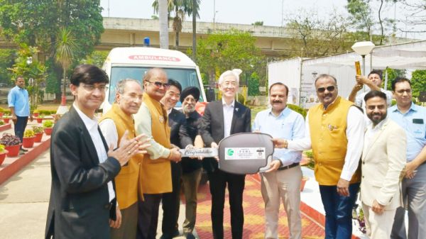 उदयाचल को एम्बुलेंस की सौगात
