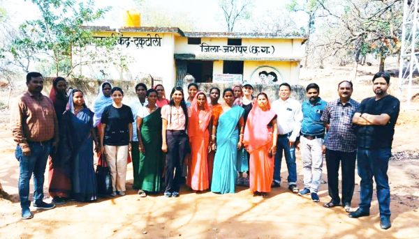 यूनिसेफ दिल्ली की टीम ने  जशपुर में संचालित स्वास्थ्य कार्यक्रमों का किया निरीक्षण