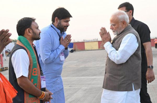पीएम का स्वागत