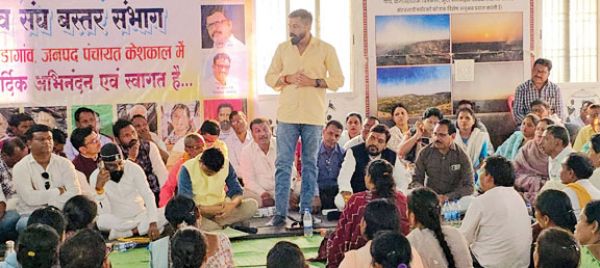 हड़ताली पंचायत सचिव संघ एक अप्रैल को करेंगे मंत्रालय घेराव