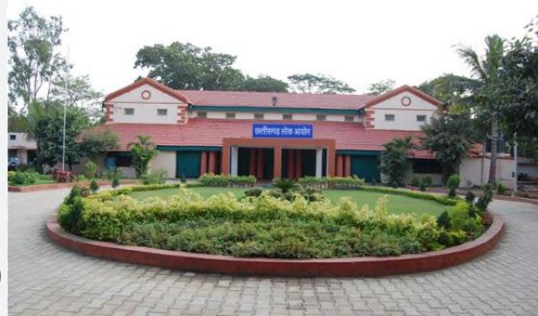 बिना मान्यता के स्कूलों का संचालन, विद्यार्थियों  से अवैध वसूली, केपीएस प्रबंधन पर आरोप