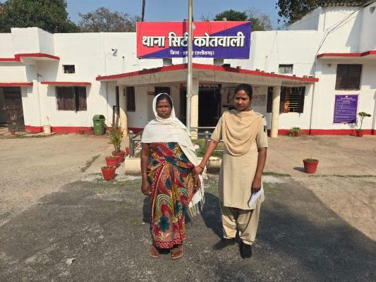 धान चुराकर शराब पीने पर विवाद, पति की हत्या, पत्नी गिरफ्तार