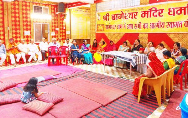 नौ कन्याओं ने किया पदयात्री सेवा पंडाल का शुभारंभ