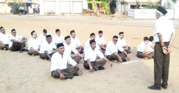 प्रतिपदा उत्सव, वक्ता मुकुन्द हम्बर्डे ने स्वत्व-स्मरण का आह्वान