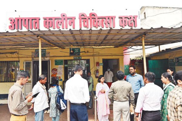 कलेक्टर ने कुरुद में बिताया आधा दिन, नर्सिंग कॉलेज के लिए देखी जगह