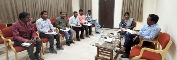 आश्रम-छात्रावासों में बुनियादी सुविधाओं के विस्तार पर जोर