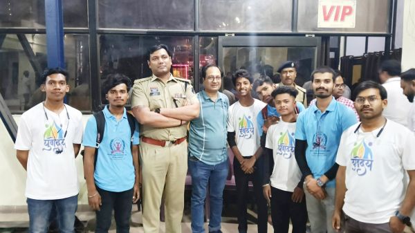 युवोदय स्वयंसेवकों ने  किया सेवा कार्य 