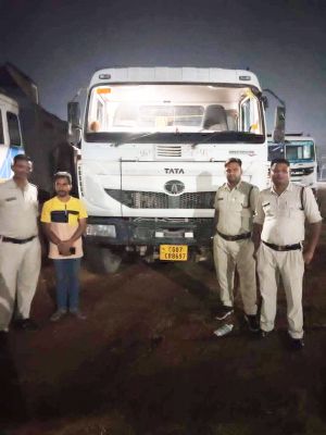 रेत के अवैध परिवहन, भंडारण और  ओवरलोडिंग पर की गई कार्रवाई